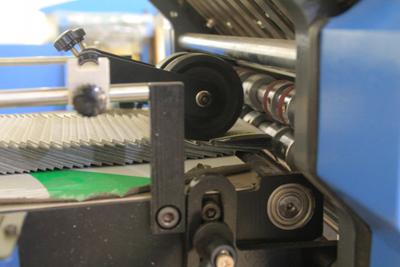 ماشین تاشو کاغذ PRY-660T با چاقوی مستقل 6