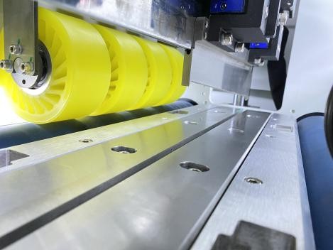 ماشین برش نمونه های کارتونی اتوماتیک PRY-1800 7