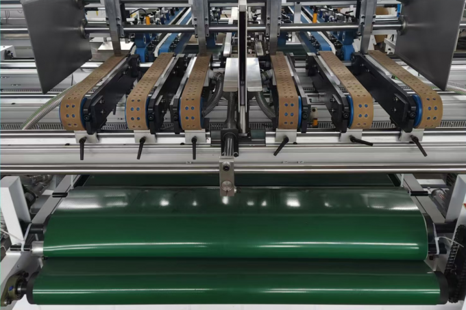 دستگاه چسباننده و تا کننده جعبه مقوایی دو ورقهای PRY-2900H 2